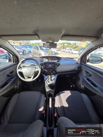 Lancia Ypsilon 1.2 69 CV 5 porte GPL Ecochic Silver (19)