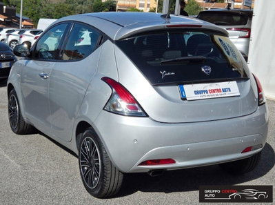 Lancia Ypsilon 1.2 69 CV 5 porte GPL Ecochic Silver (6)
