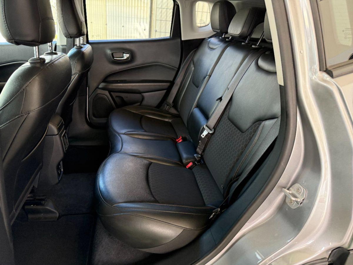 Jeep Compass 2.0 Multijet II 4WD Limited (14)