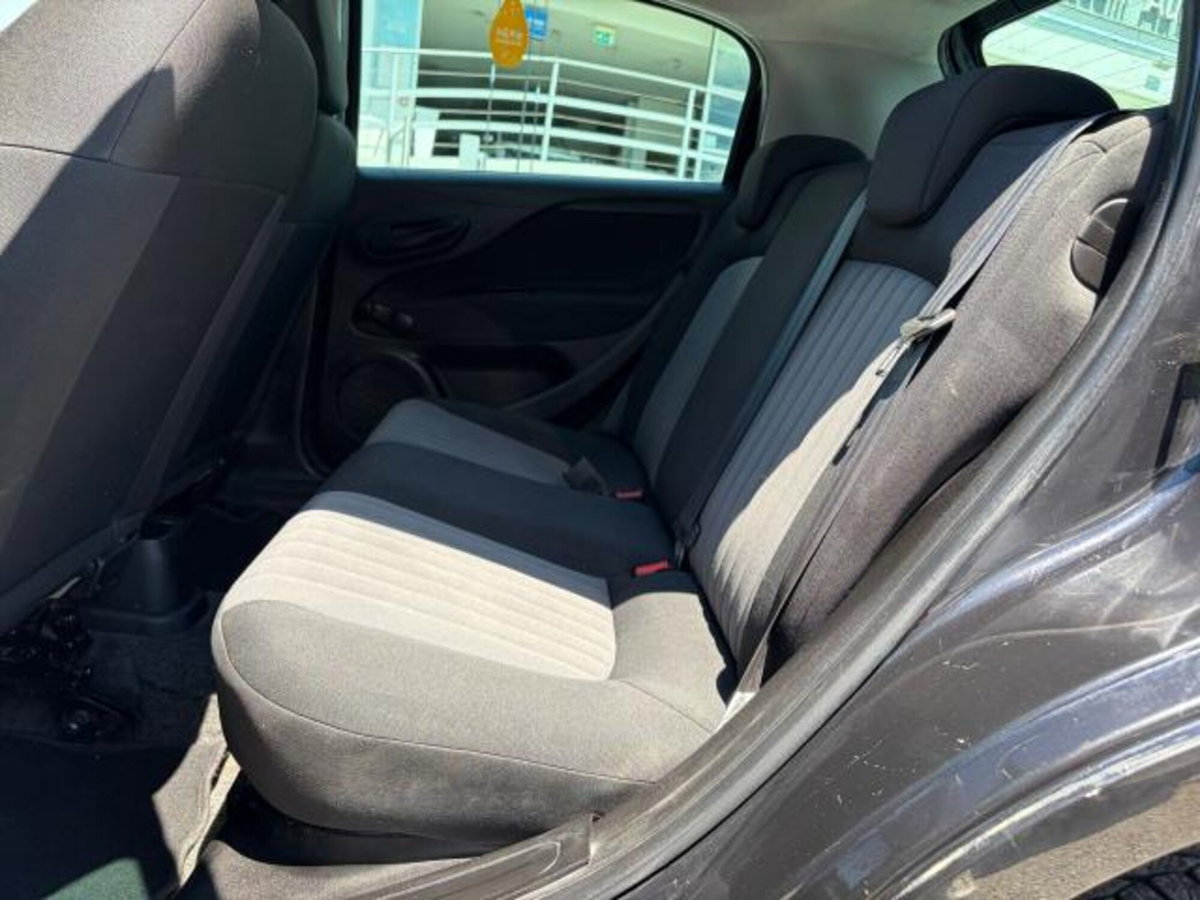 Fiat Punto 1.4 8V 5 porte Easypower Pop (13)