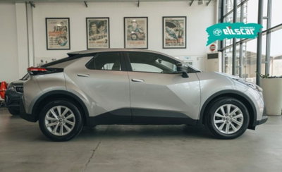 Toyota Toyota C-HR 1.8 hv Active eco fwd e-cvt (3)