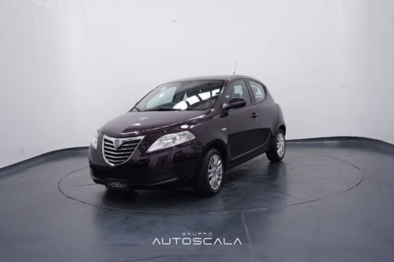Lancia Ypsilon 1.2 69 CV 5 porte Elefantino