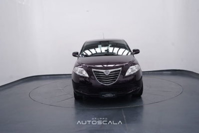 Lancia Ypsilon 1.2 69 CV 5 porte Elefantino (2)