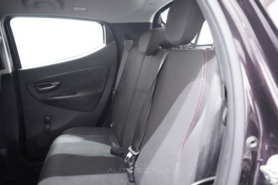 Lancia Ypsilon 1.2 69 CV 5 porte Elefantino (20)