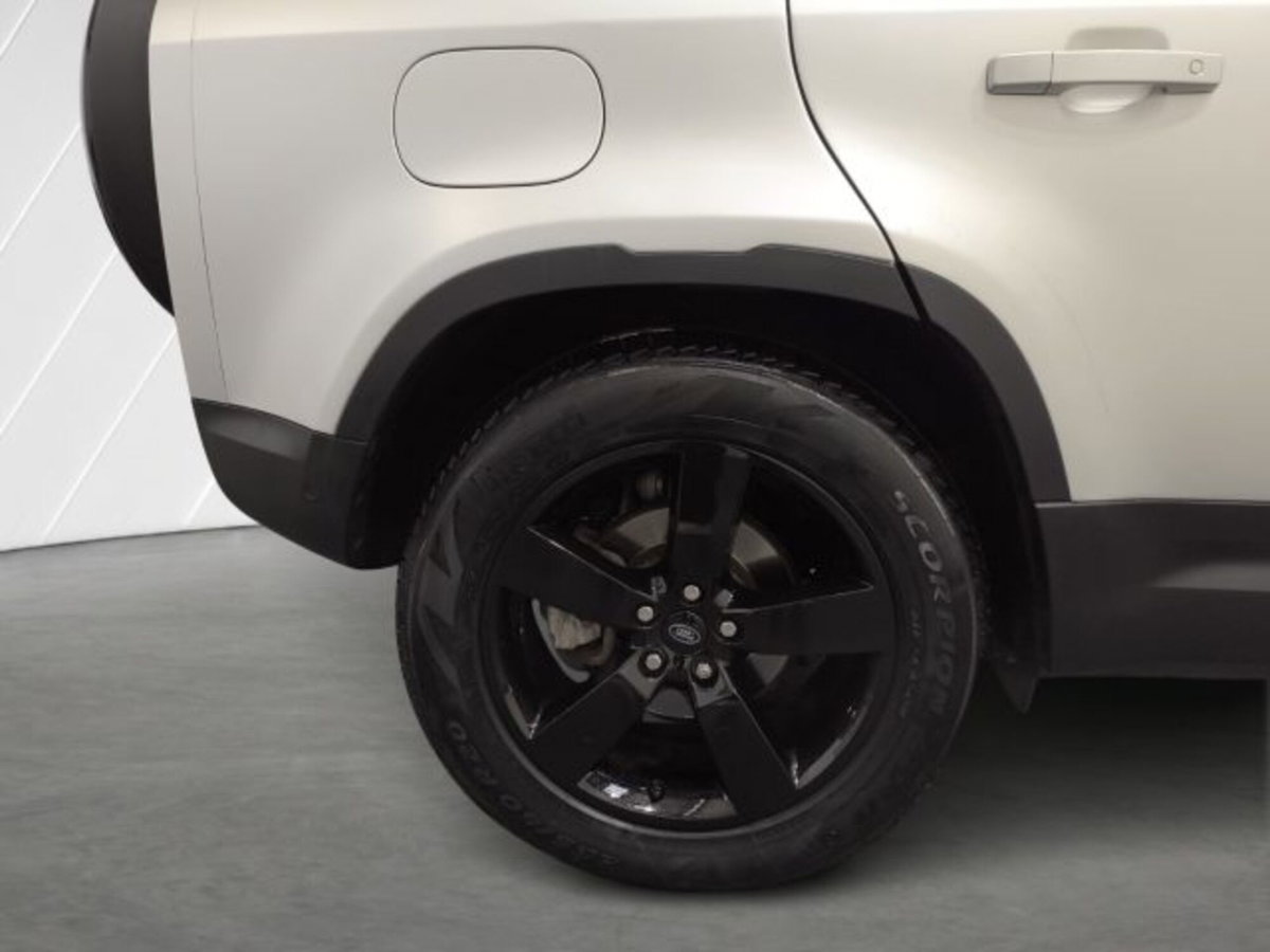 Land Rover Defender 110 2.0 SD4 240CV AWD Auto (19)