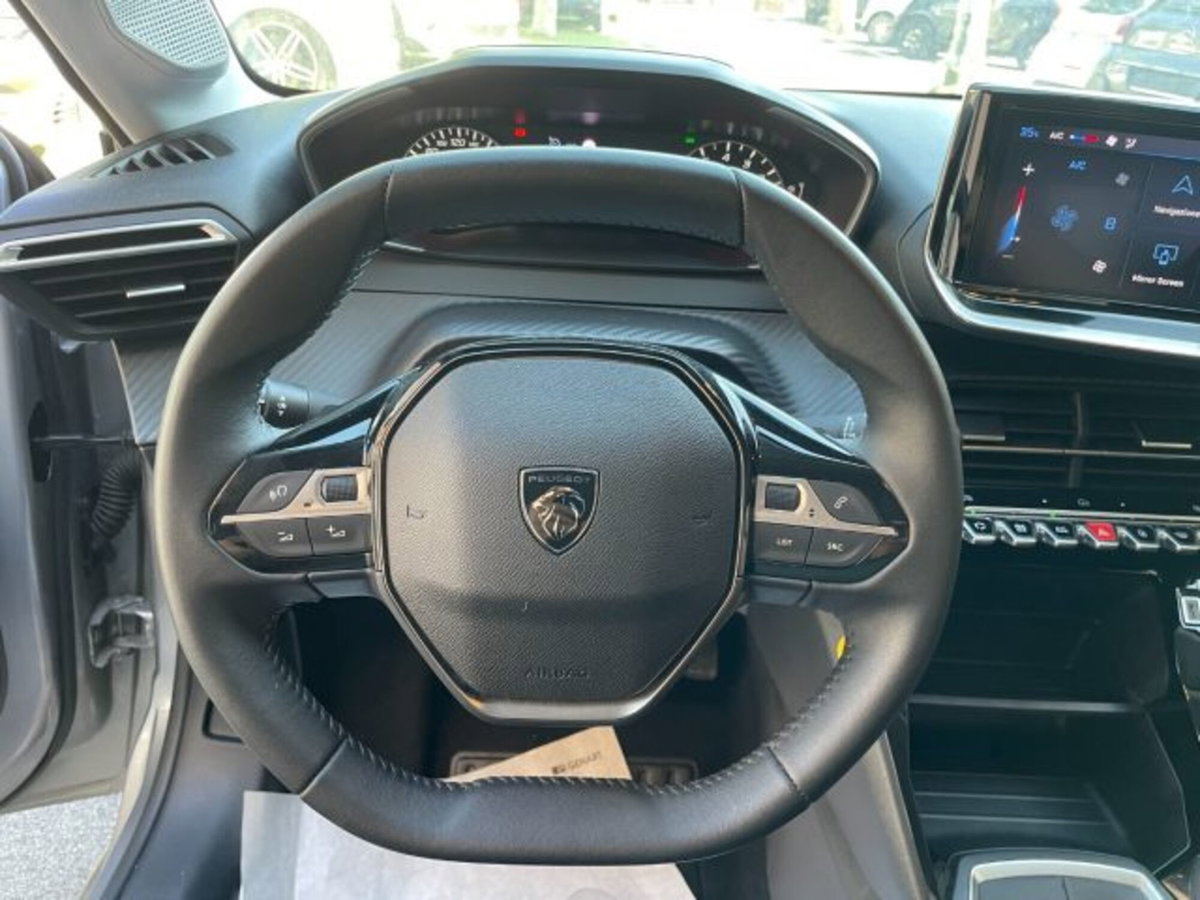 Peugeot 208 1.2 puretech Active s&s 100cv (14)
