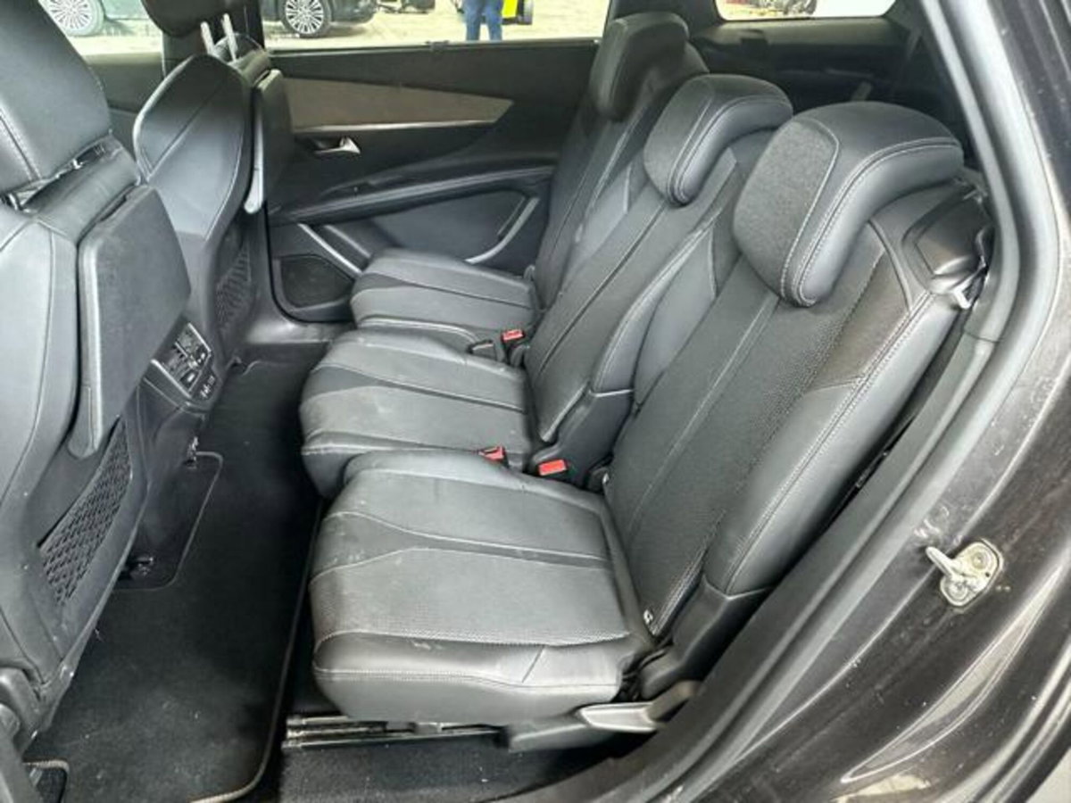 Peugeot 5008 BlueHDi 130 S&S EAT8 GT Pack (12)