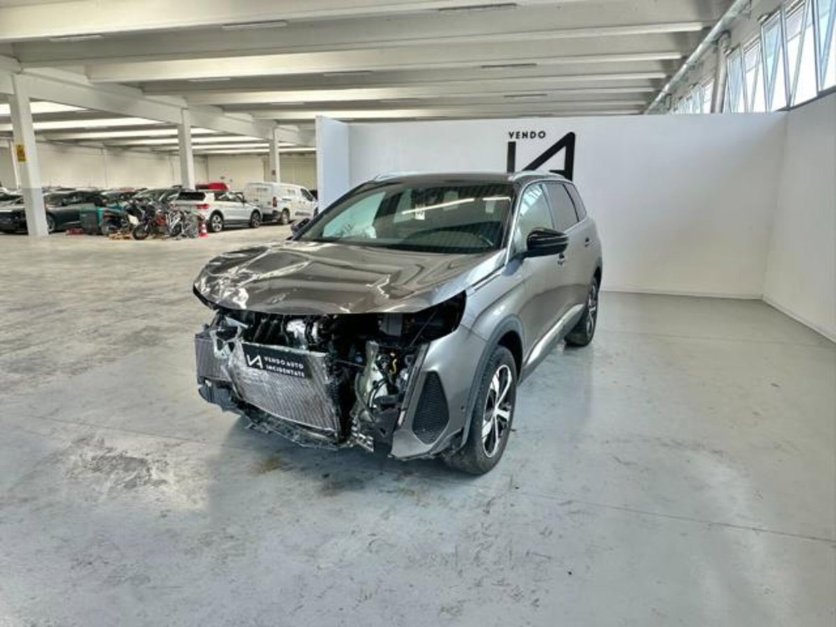 Peugeot 5008 BlueHDi 130 S&S EAT8 GT Pack (3)