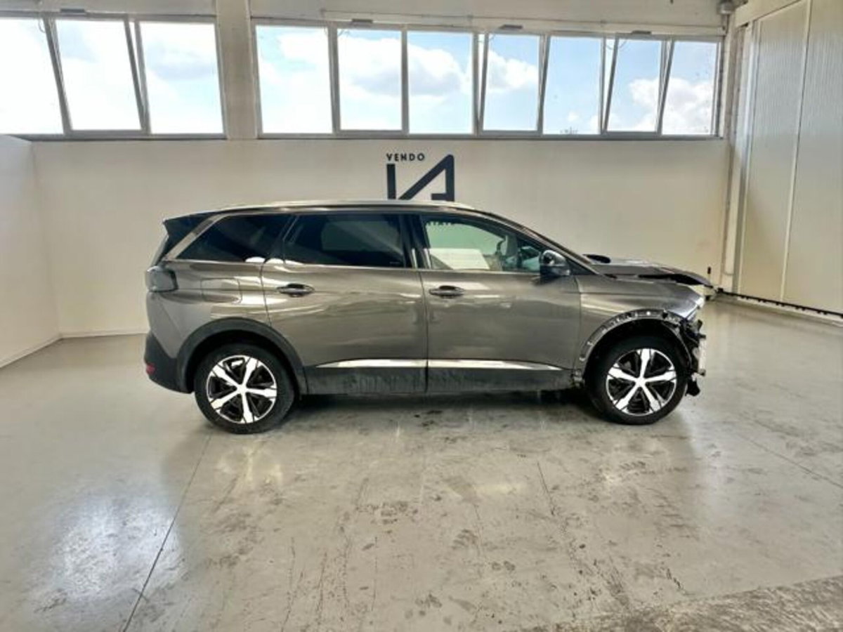 Peugeot 5008 BlueHDi 130 S&S EAT8 GT Pack (8)