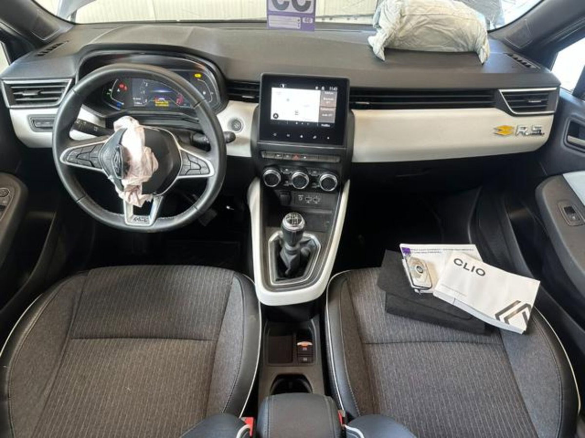 Renault Clio 1.0 tce Techno Gpl 100cv (13)