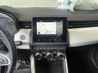 Renault Clio 1.0 tce Techno Gpl 100cv (15)