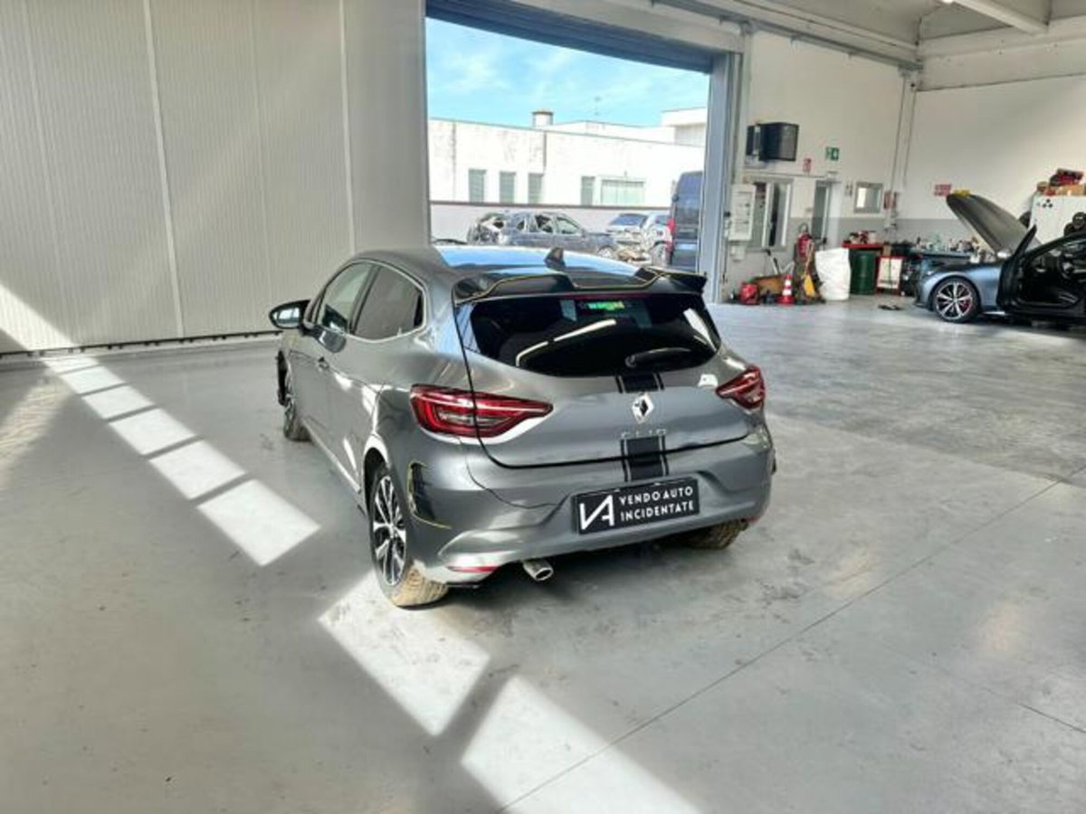 Renault Clio 1.0 tce Techno Gpl 100cv (5)