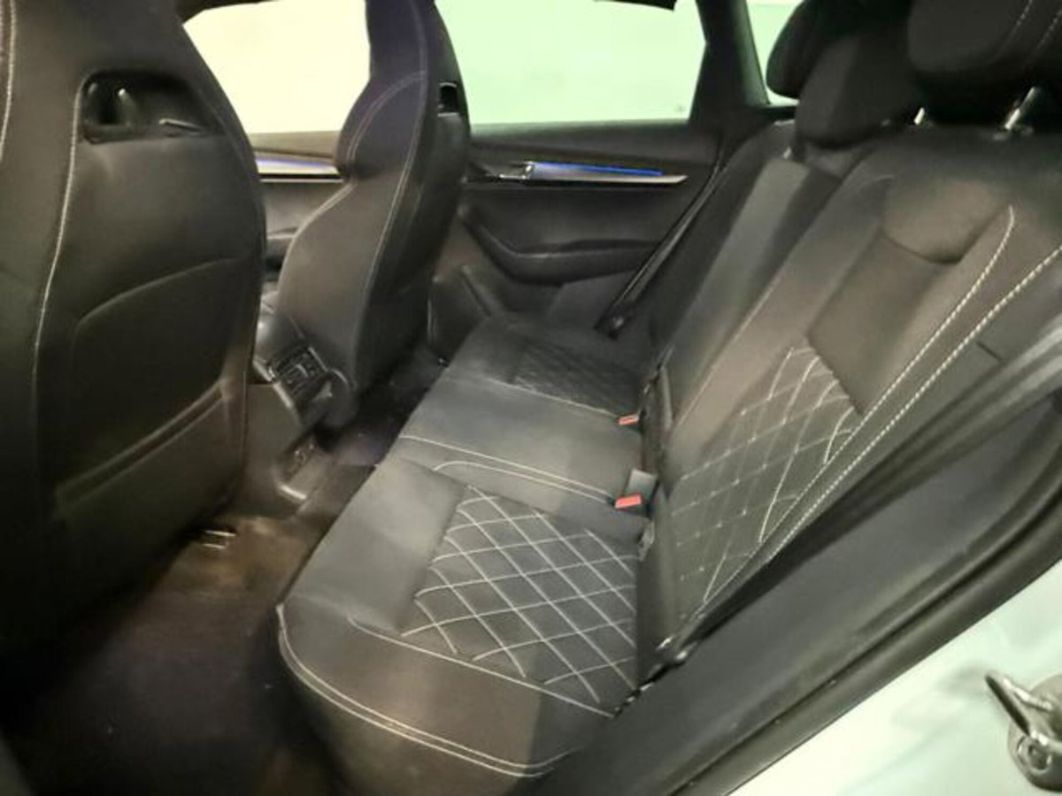 Skoda Karoq 2.0 TDI SCR 4x4 DSG SportLine (12)