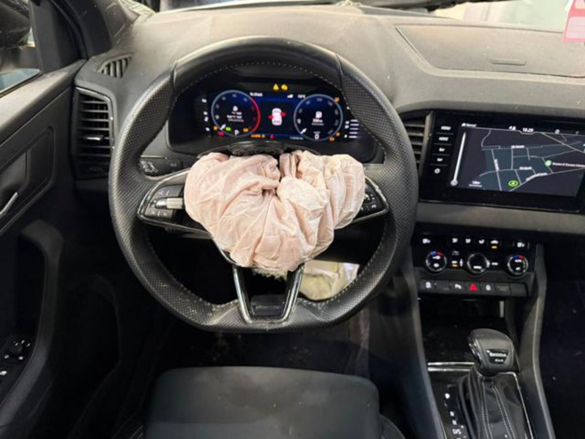 Skoda Karoq 2.0 TDI SCR 4x4 DSG SportLine (15)