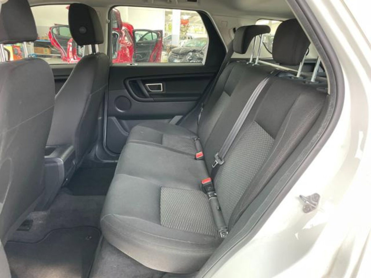 Land Rover Discovery Sport 2.0 eD4 150 CV 2WD Pure (11)