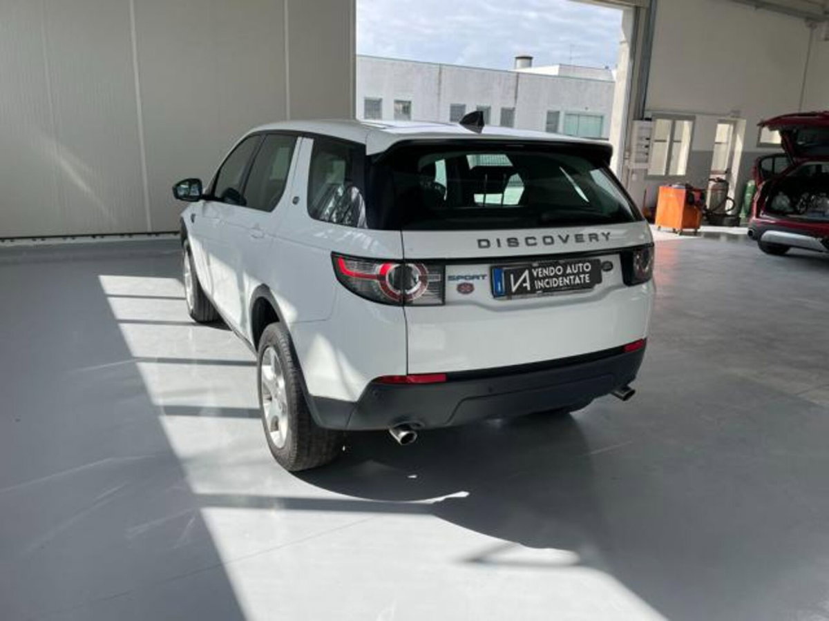 Land Rover Discovery Sport 2.0 eD4 150 CV 2WD Pure (5)