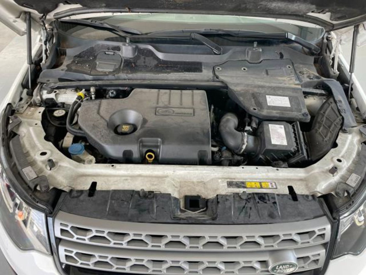 Land Rover Discovery Sport 2.0 eD4 150 CV 2WD Pure (9)