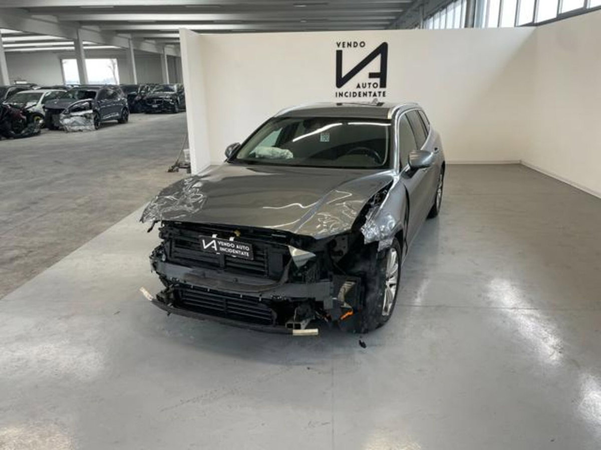 Volvo V60 B4 (d) Geartronic Momentum Business Pro (3)