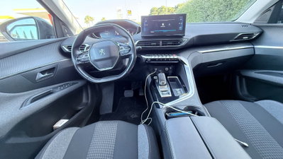 Peugeot 3008 BlueHDi 130 S&S EAT8 Active Business (8)