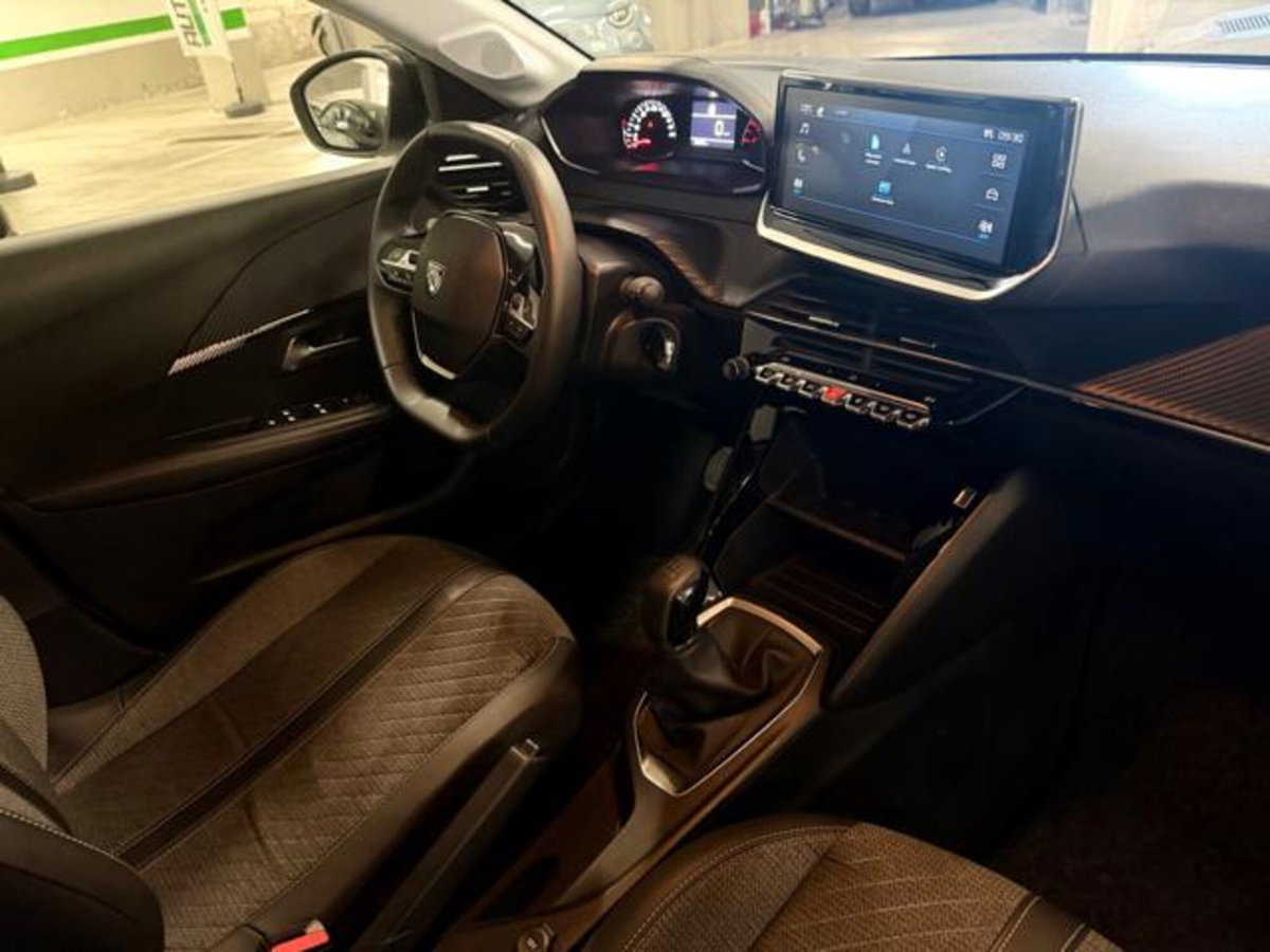 Peugeot 208 1.2 puretech Active s&s 75cv (13)