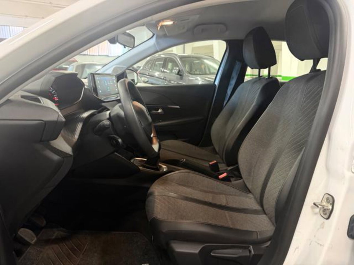 Peugeot 208 1.2 puretech Active s&s 75cv (14)