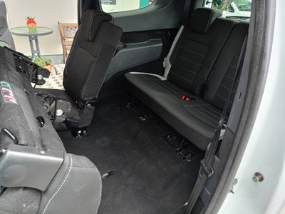 Dacia Lodgy 1.5 Blue dCi 8V 115CV Start&Stop 7 posti Serie Speciale Wow (10)