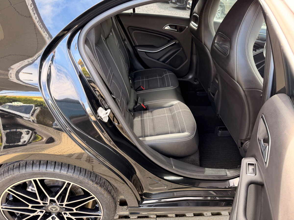 Mercedes-Benz Classe A 180 d Sport (19)
