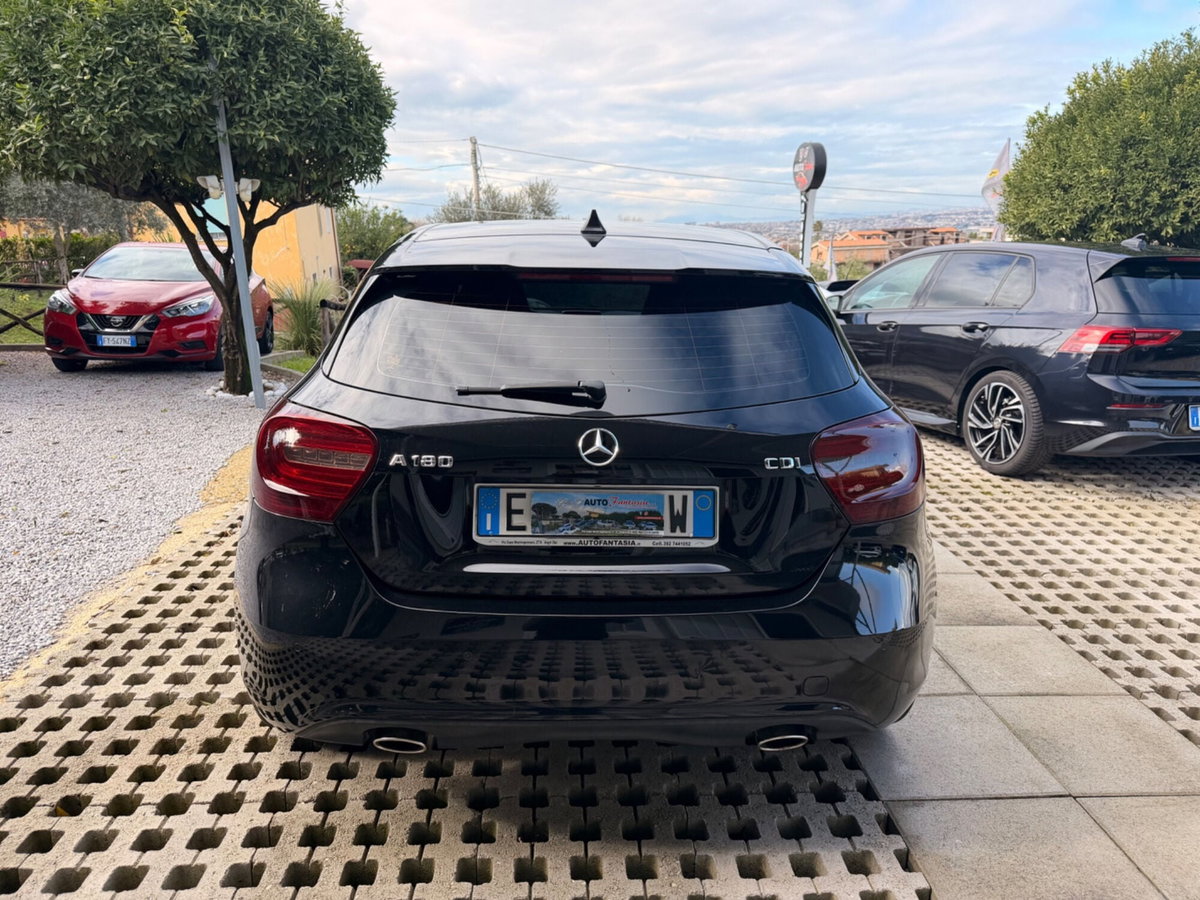 Mercedes-Benz Classe A 180 d Sport (5)