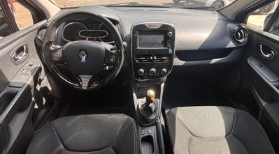 Renault Clio 1.5 dCi 8V 75CV 5 porte Live (11)