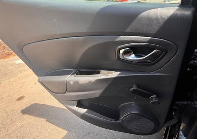 Renault Clio 1.5 dCi 8V 75CV 5 porte Live (12)