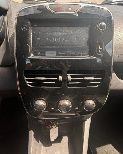 Renault Clio 1.5 dCi 8V 75CV 5 porte Live (18)