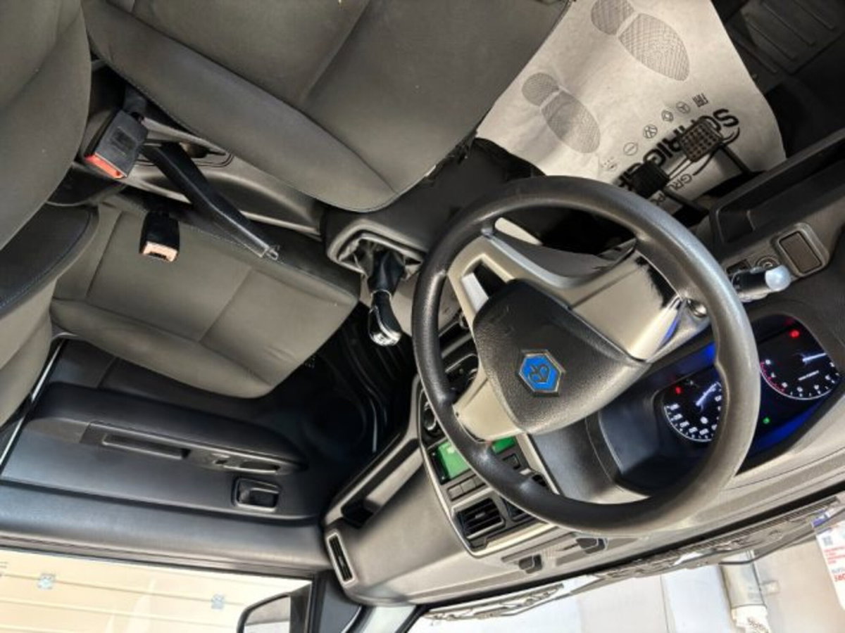 Piaggio Porter NP6 LPG long range 2650 pianale ribaltabile Hd Pro (8)