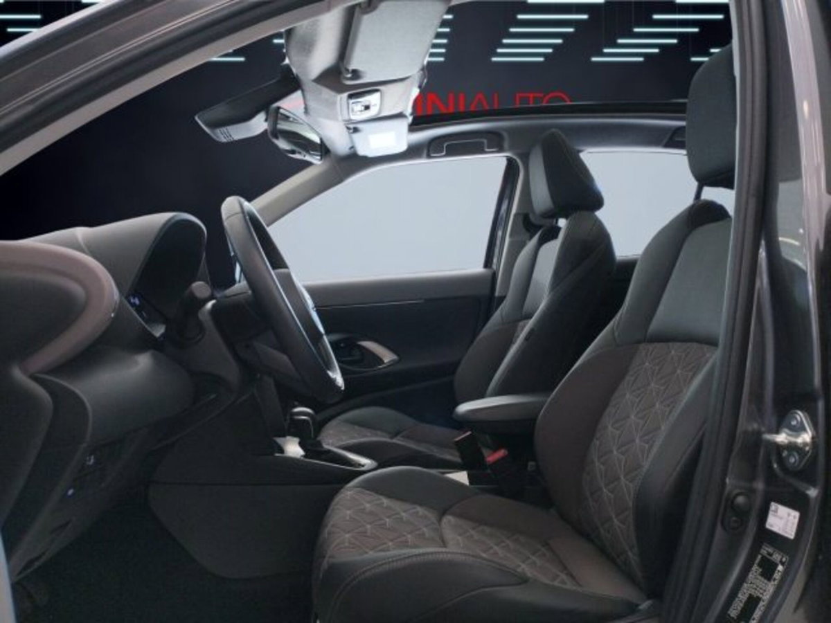 Toyota Yaris Cross 1.5 Hybrid 5p. E-CVT Lounge (14)