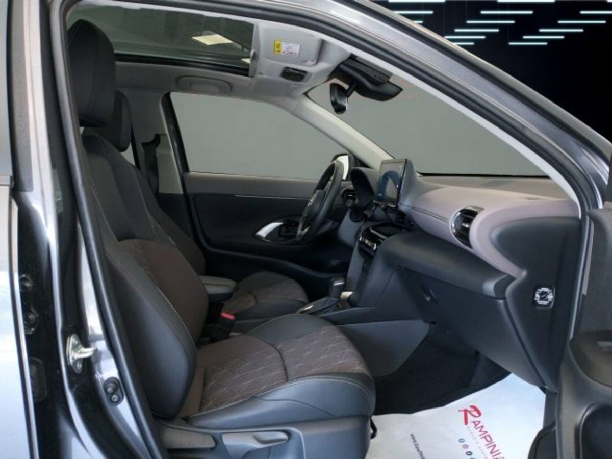 Toyota Yaris Cross 1.5 Hybrid 5p. E-CVT Lounge (18)