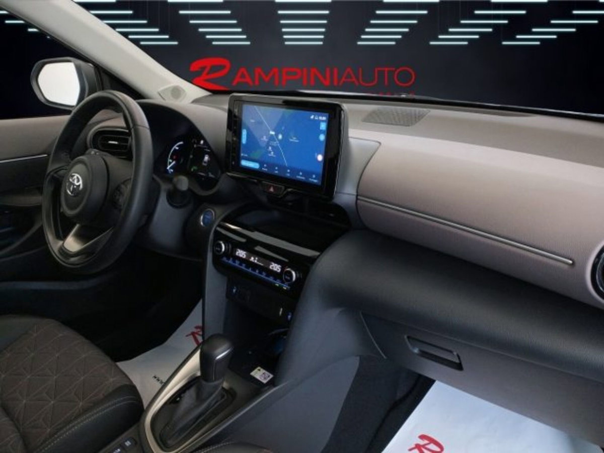 Toyota Yaris Cross 1.5 Hybrid 5p. E-CVT Lounge (19)