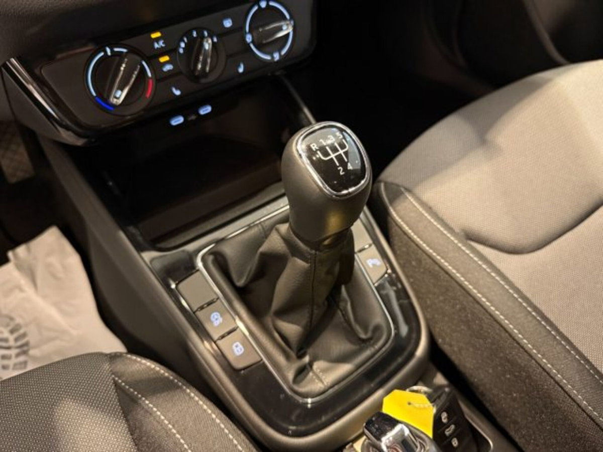 Skoda Fabia 1.0 tsi evo 130 Edition 95cv (17)