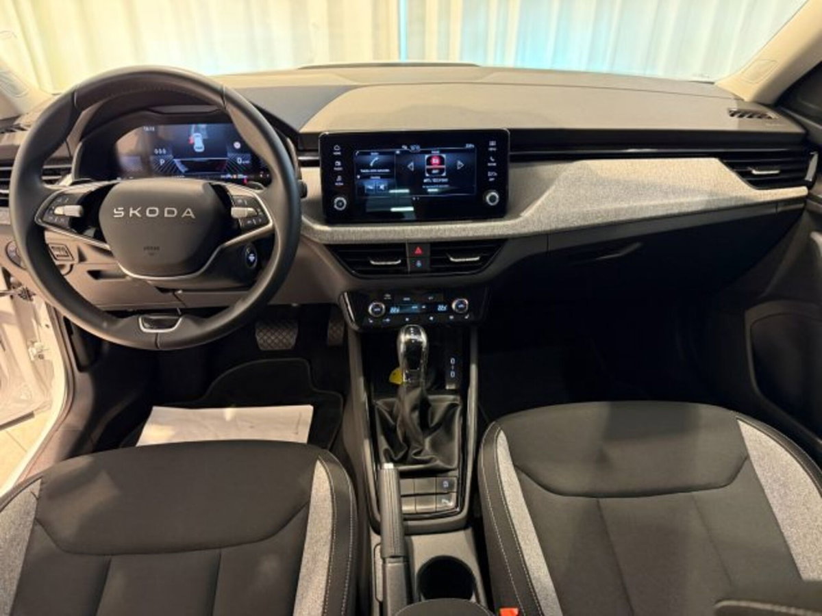Skoda Kamiq 1.5 tsi 130 Edition 150cv dsg (6)