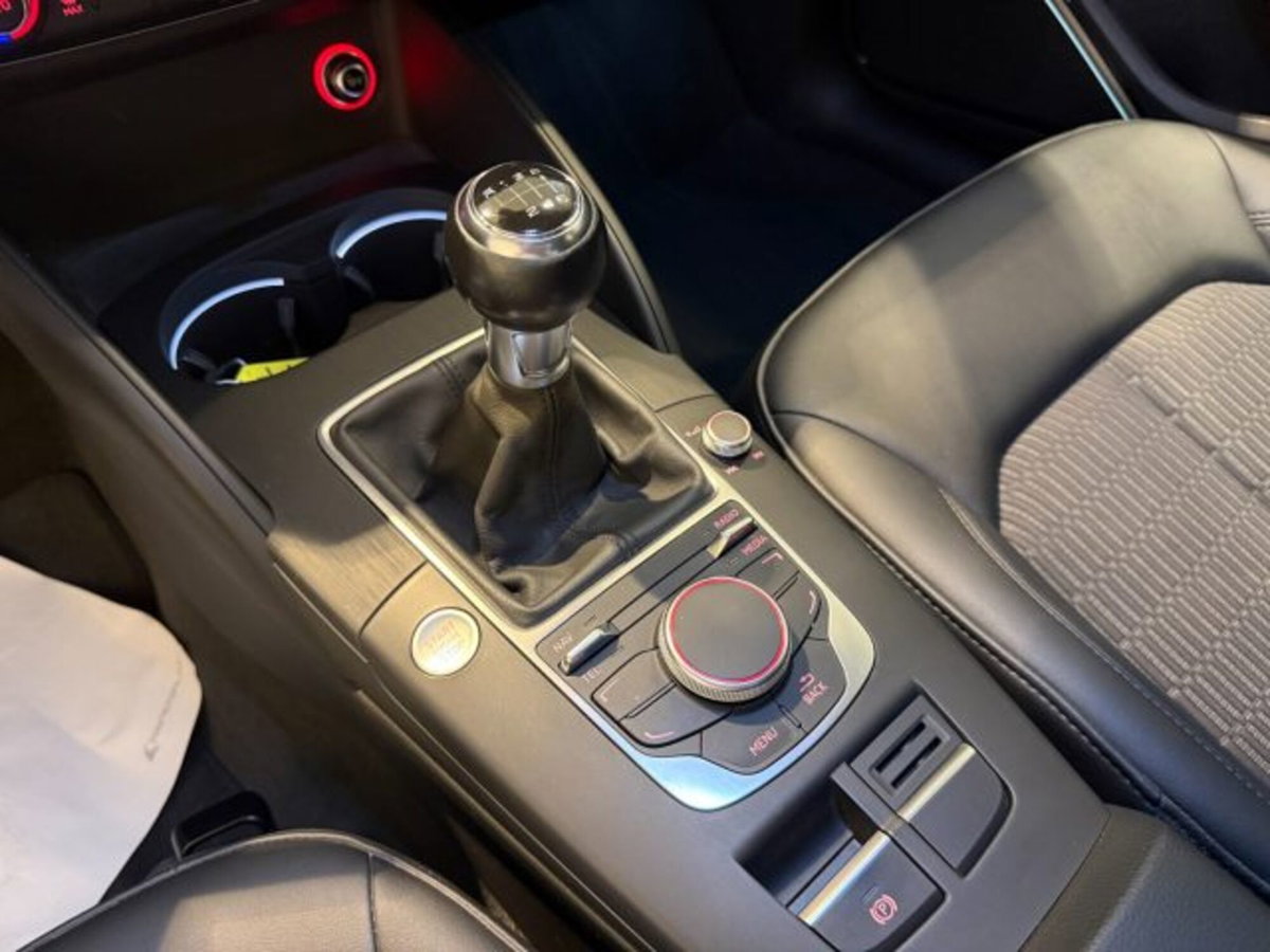Audi A3 Sportback 2.0 TDI (15)