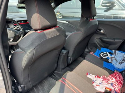 Opel Corsa 1.2 100 CV Edition (7)