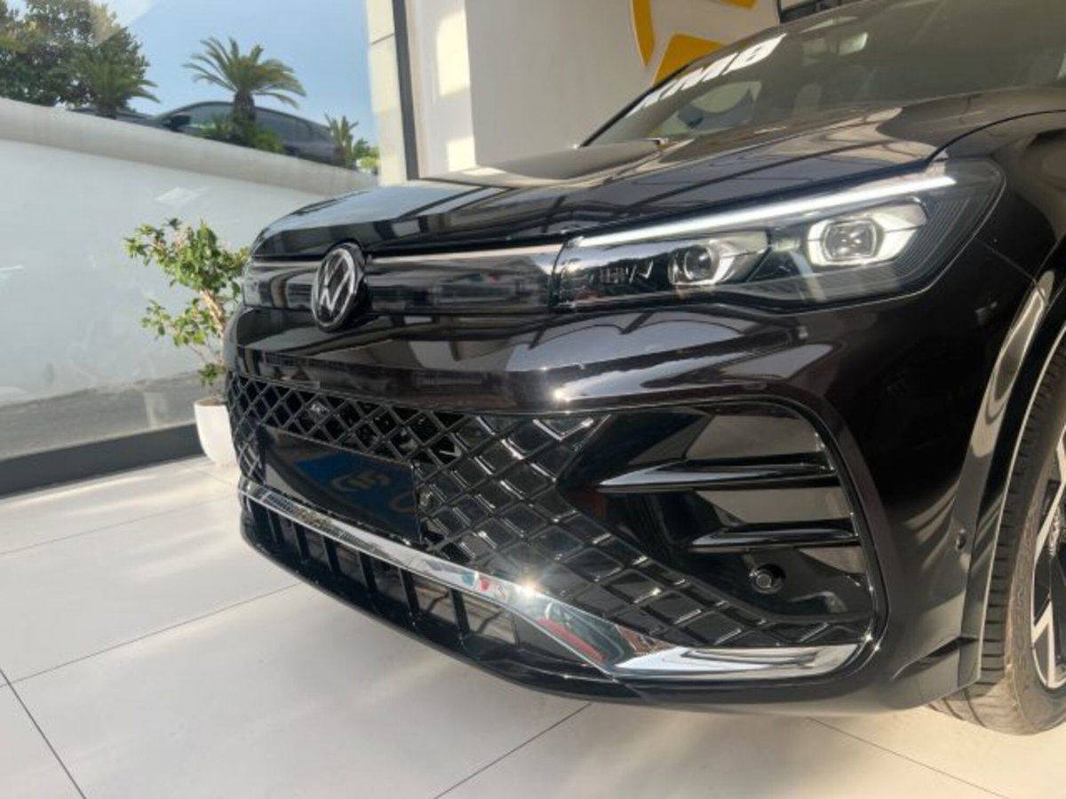 Volkswagen Tiguan Allspace 2.0 tdi R-Line 150cv dsg (11)