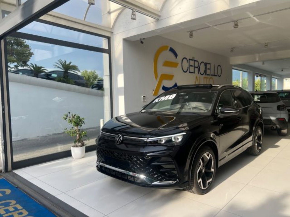 Volkswagen Tiguan Allspace 2.0 tdi R-Line 150cv dsg (12)
