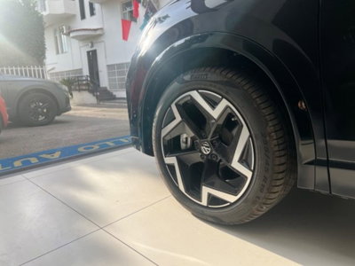 Volkswagen Tiguan Allspace 2.0 tdi R-Line 150cv dsg (20)