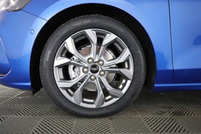 Ford Focus Station Wagon 1.0 EcoBoost Hybrid 125 CV SW ST-Line (15)