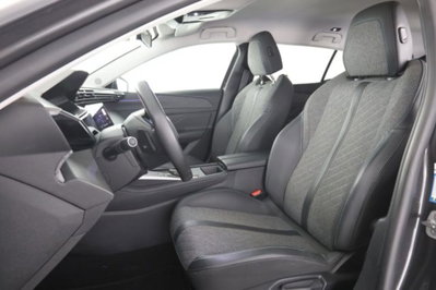 Peugeot 408 1.2 puretech Allure s&s 130cv eat8 (2)
