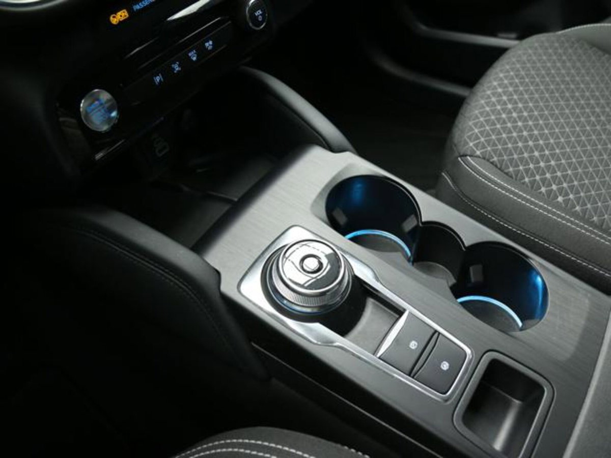 Ford Kuga 2.5 full hybrid Titanium 2wd 180cv auto (13)