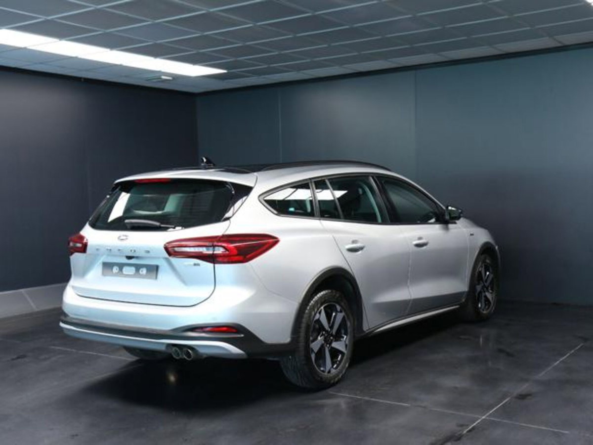 Ford Focus Station Wagon 1.0 EcoBoost Hybrid 125 CV Powershift SW Active Design (3)
