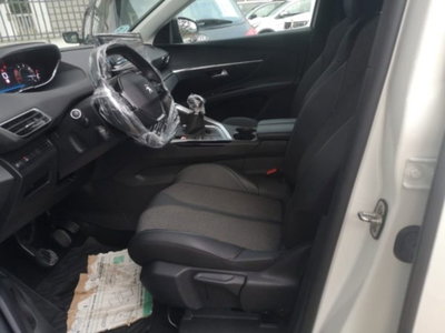 Peugeot 3008 BlueHDi 130 S&S Allure (11)