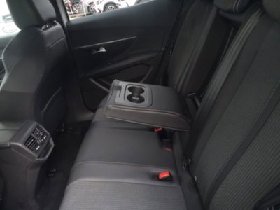 Peugeot 3008 BlueHDi 130 S&S Allure (12)