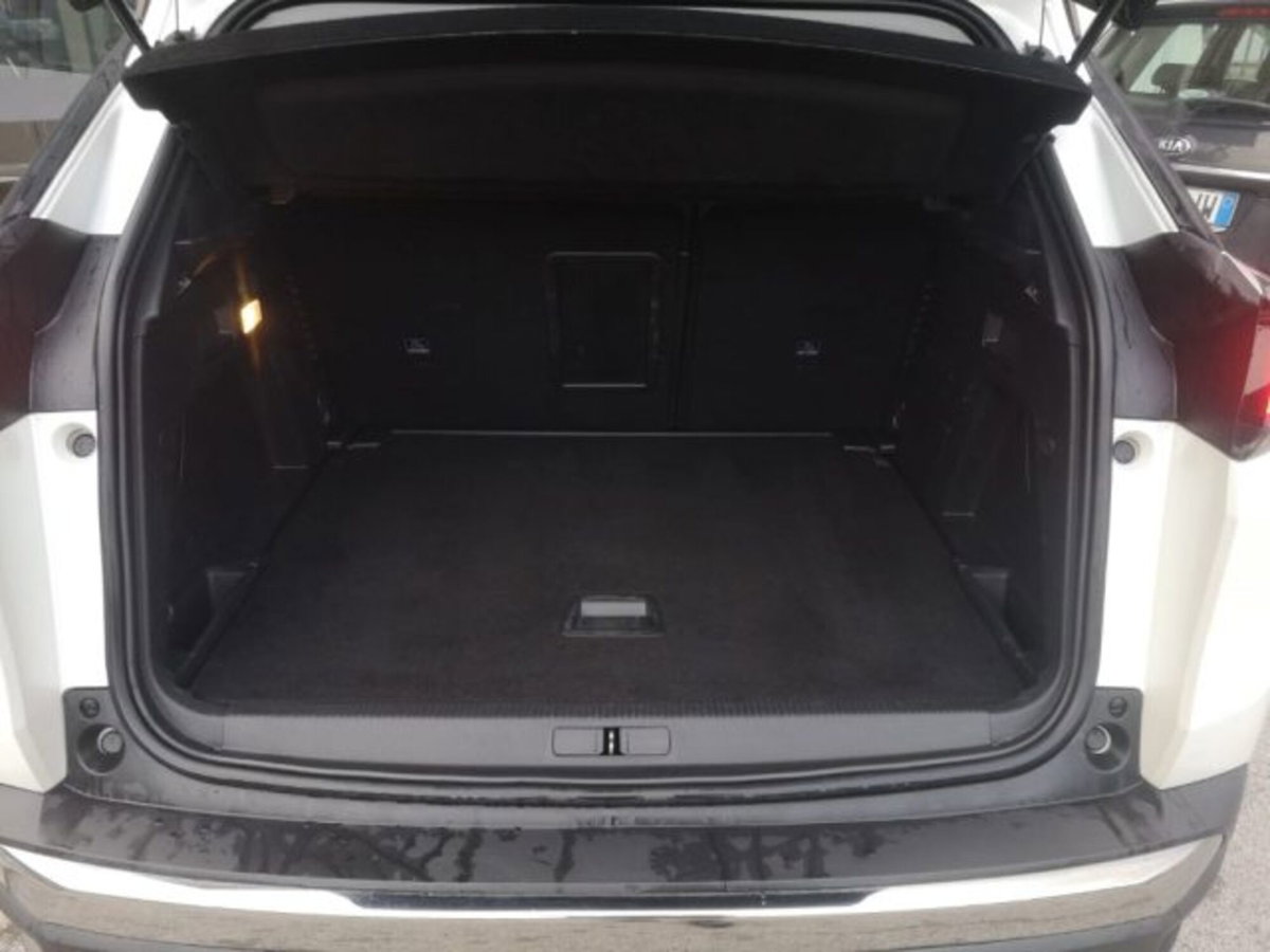 Peugeot 3008 BlueHDi 130 S&S Allure (7)