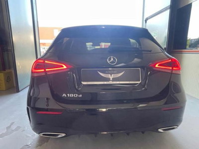 Mercedes-Benz Classe A Sedan 180 d Automatic 4p. Premium (13)